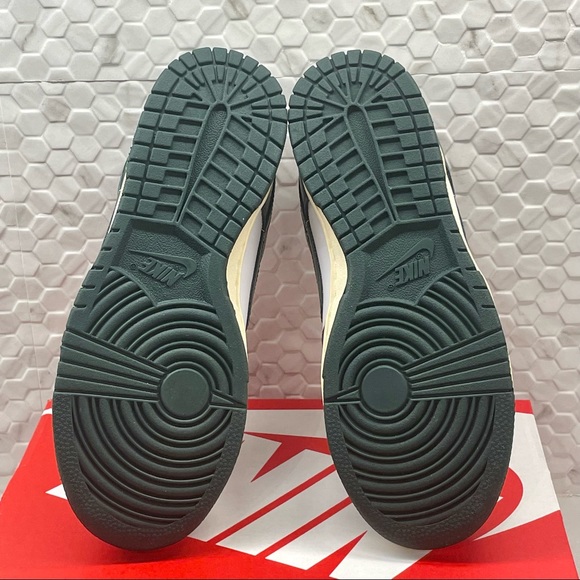 Nike Dunk Low “VINTAGE GREEN” Sneakers - Picture 9 of 13